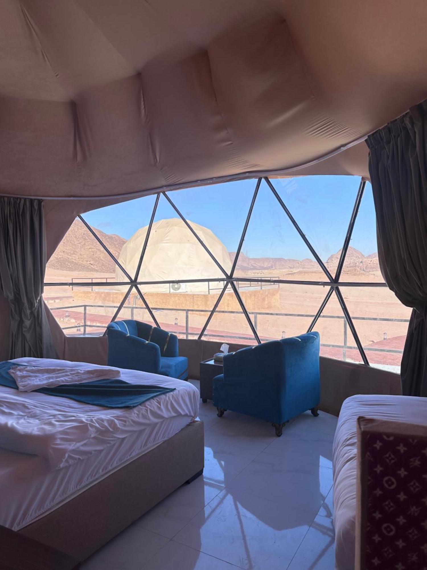 Rum Victoria Luxury Camp وادي رم المظهر الخارجي الصورة