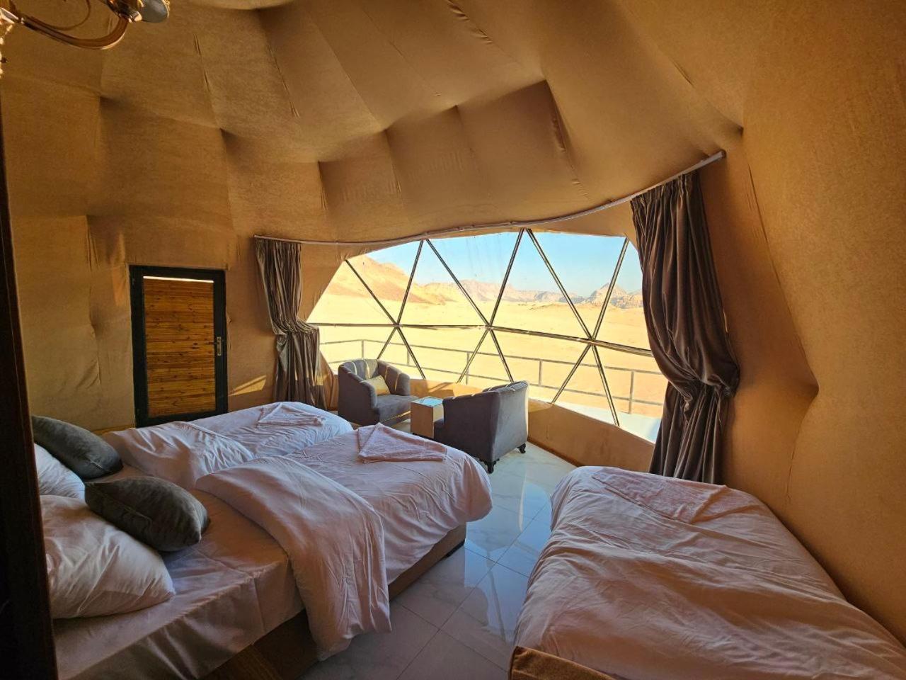 Rum Victoria Luxury Camp وادي رم المظهر الخارجي الصورة