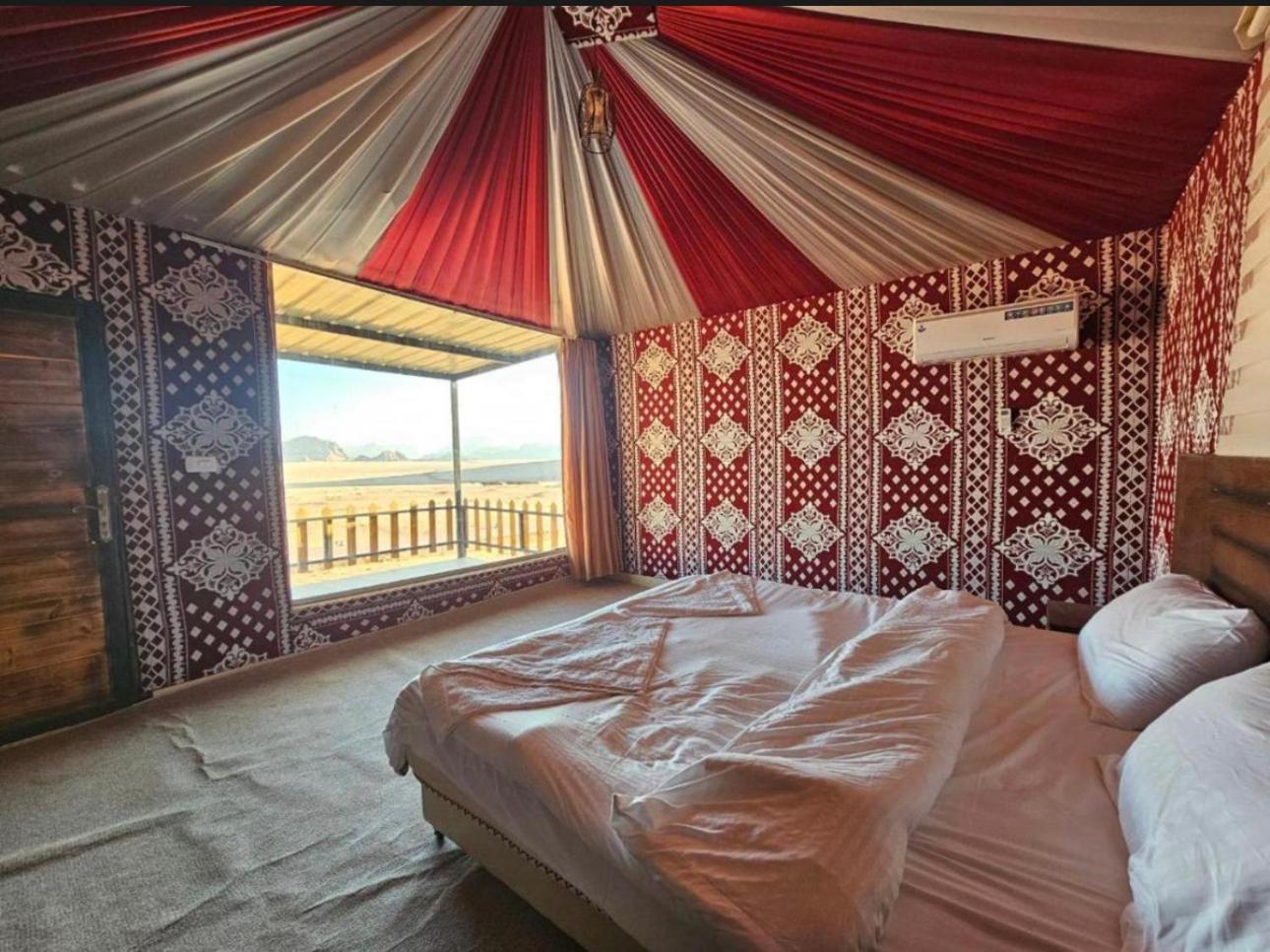 Rum Victoria Luxury Camp وادي رم المظهر الخارجي الصورة
